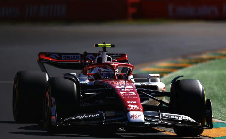 阿斯顿马丁逆转威廉姆斯，周冠宇关键制胜